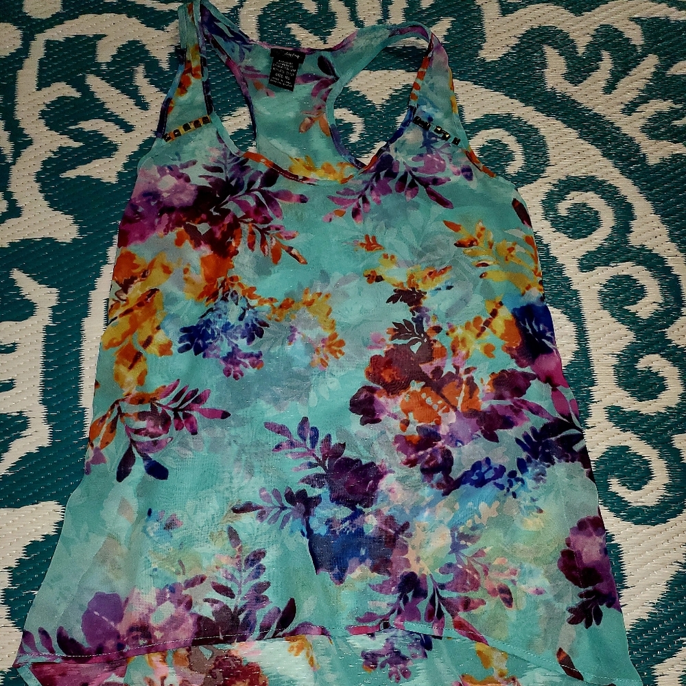 Daytrip tank